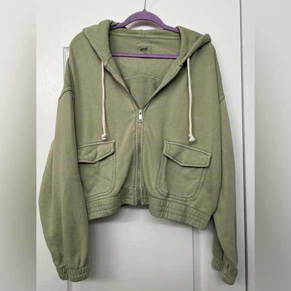 aerie Tops - Aerie Olive Green Zip-Up Crop Hoodie